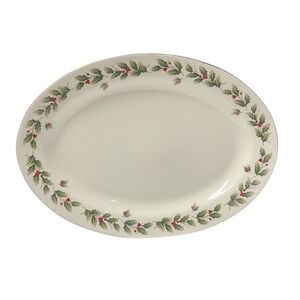 Royal‎ World Bazaars Holly Berry Christmas Thanksgiving Dinner Plate One Size
